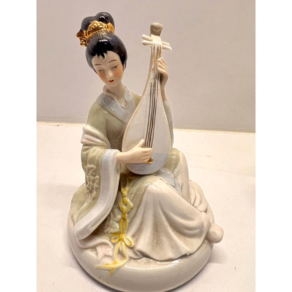 VNTG Asian Fig~Porcelain~ Vilas Man Rare Defect~ Geisha Asian Woman Playing Pipa - Picture 2 of 7